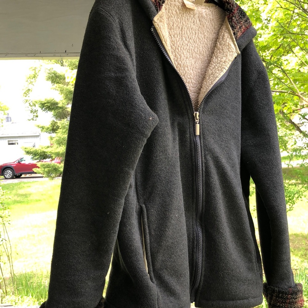Cozy gray  Fleece Jacket with Sherpa Lining